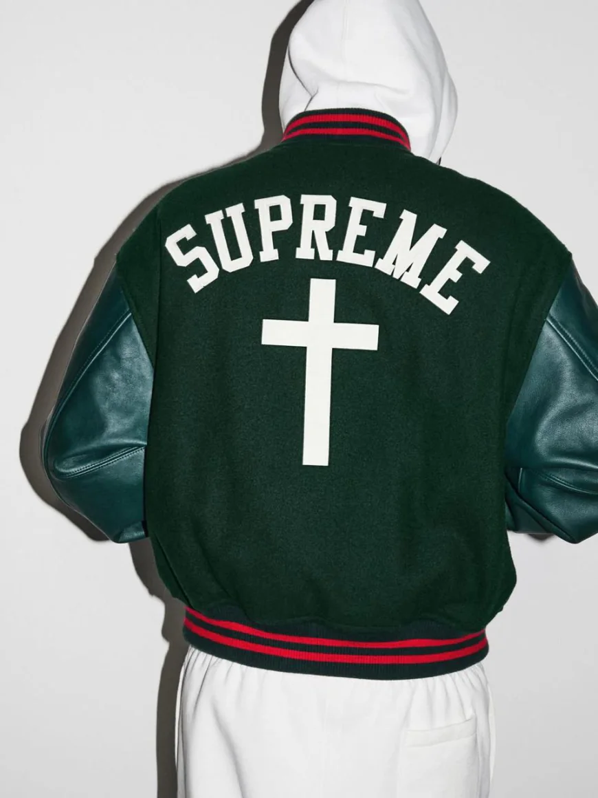 Supreme Classic Logo Hoodie – Cozy Streetwear Essential (USA Fit)