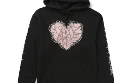 The Rise of XPLR Merch: How It Took Over Social Media Overnight