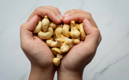 Where to Buy Cashew Nuts in Bulk from Trusted Suppliers India?