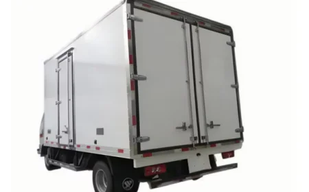 Reefer Trucks in UAE for Pharmaceutical Logistics