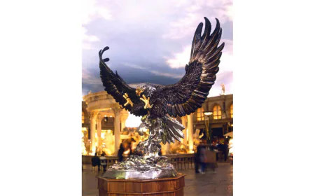 Looking to Invest in Art? Should You Choose Chester Fields Sculpture or Charles Fazzino's Art?