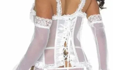 Spring Bridal Lingerie Trends: Romance Meets Real Life