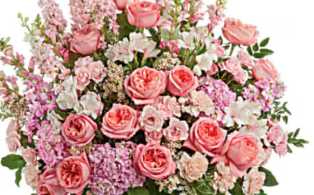 How Can Flower Arrangements for Mother’s Day Brighten Her Entire Day?