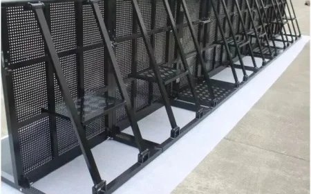 Mojo and Tensa Barricades Qatar