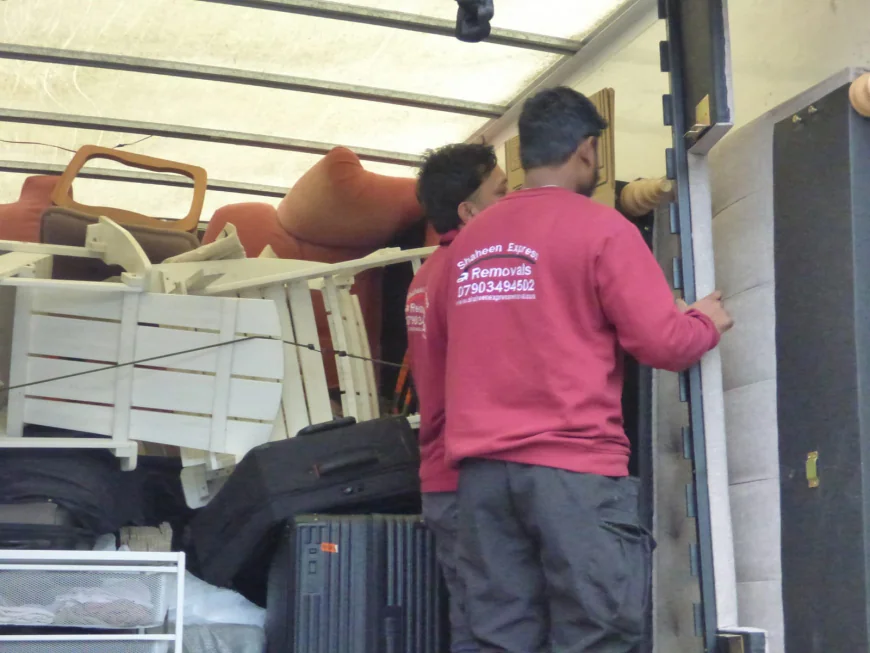 Do I need to tip office movers in London?