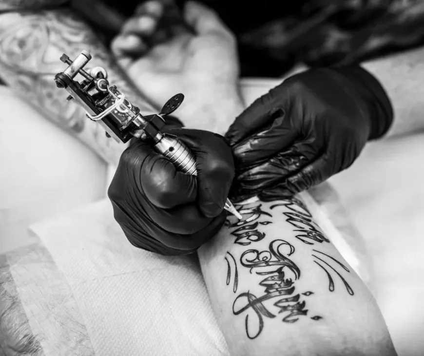 The Rise of Graphic Tattoo Art in the USA: Why Choosing the Right Artist Matters for a Timeless Design