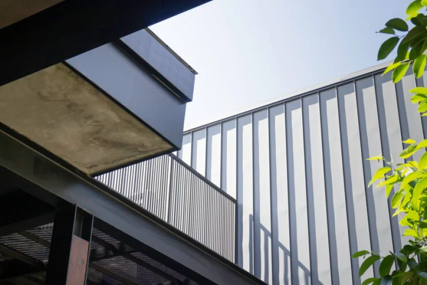 Top Benefits of Architectural Metal Work for Durable Commercial Buildings