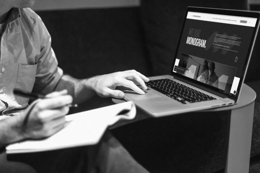 What are the Advantages of Hybrid Design for Website Management