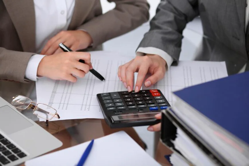 Why Find a Registered Tax Agent Near Me in Adelaide?