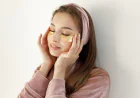 How to Get Glowing Eyes With a Smooth Radiance Eye Care Set
