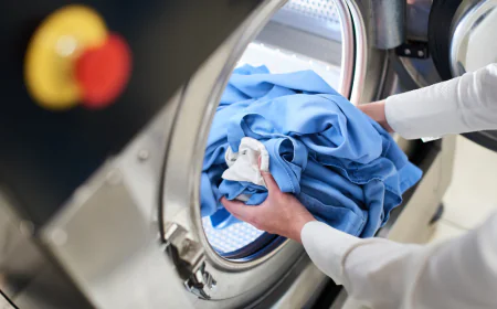 How Fast Turnaround Laundry Services Help Chicago Businesses Stay Competitive