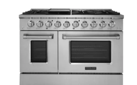 Freestanding Gas Ranges and the Role of Island Ceiling Mount Range Hoods in Modern Kitchens