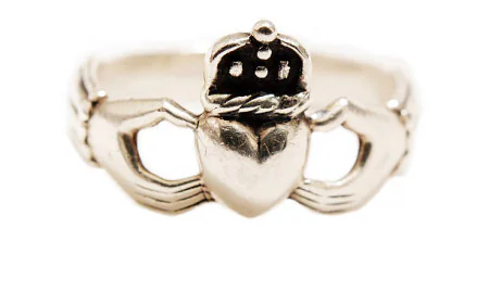 The Complete Guide to Genuine Claddagh rings