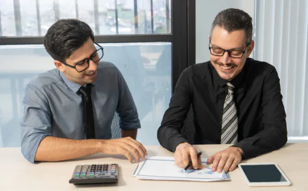 Living Abroad? Why Hiring an Expatriate Tax Advisor Can Save You Time and Money