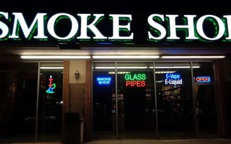 What Makes Custom Illuminated Signs Essential for Dubai Retail Stores