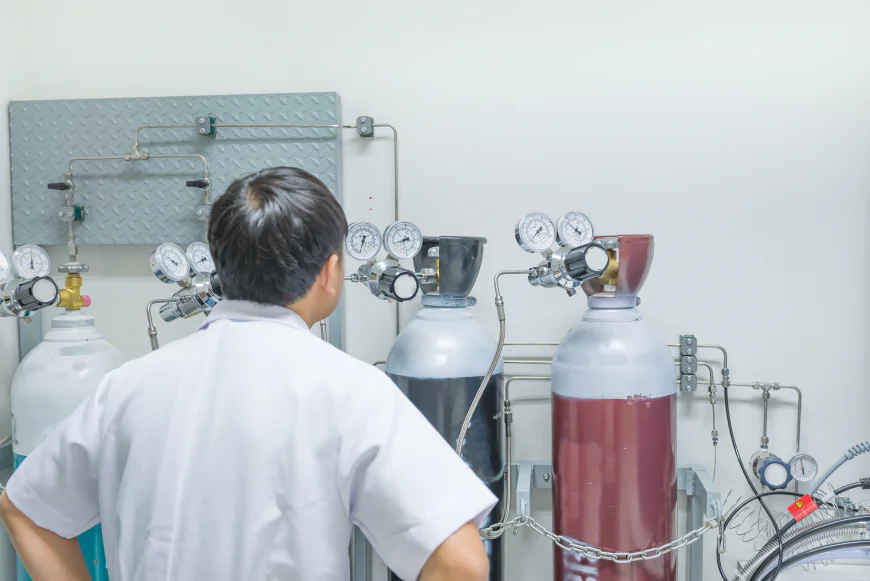 Clean Agent Fire Suppression for Data Centers: FM-200 vs Novec 1230