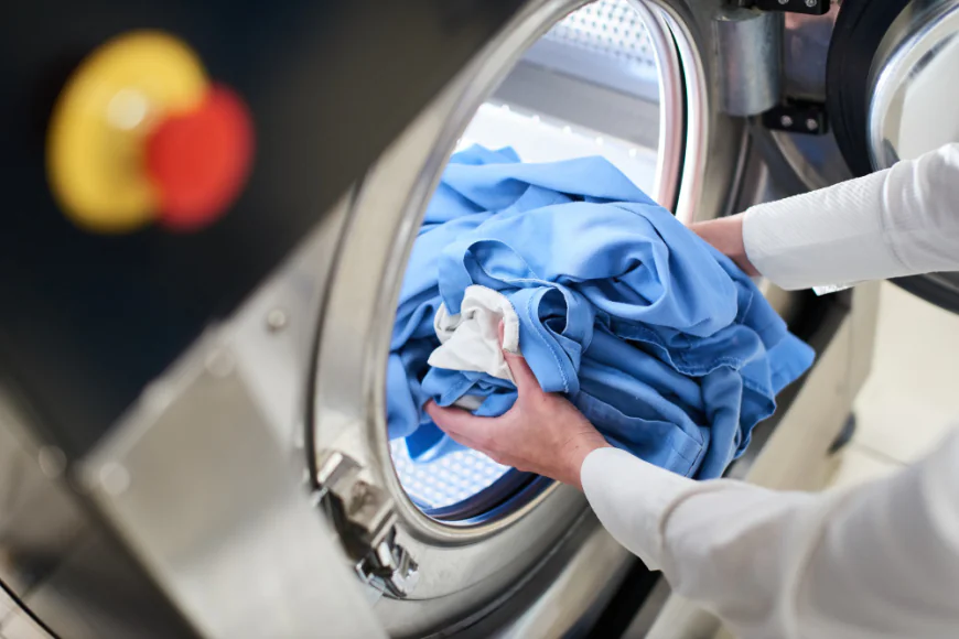 How Fast Turnaround Laundry Services Help Chicago Businesses Stay Competitive