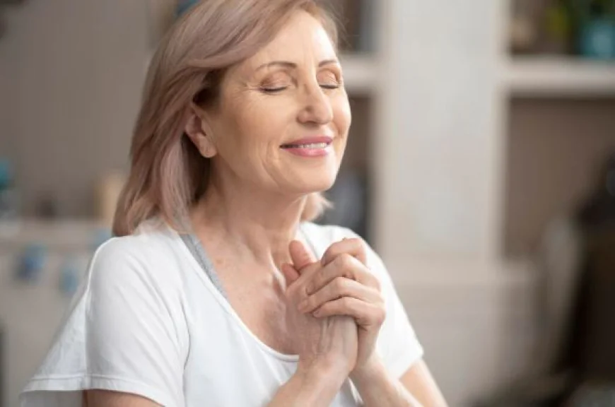 Estrogen Replacement Perimenopause: What to Know Before You Start