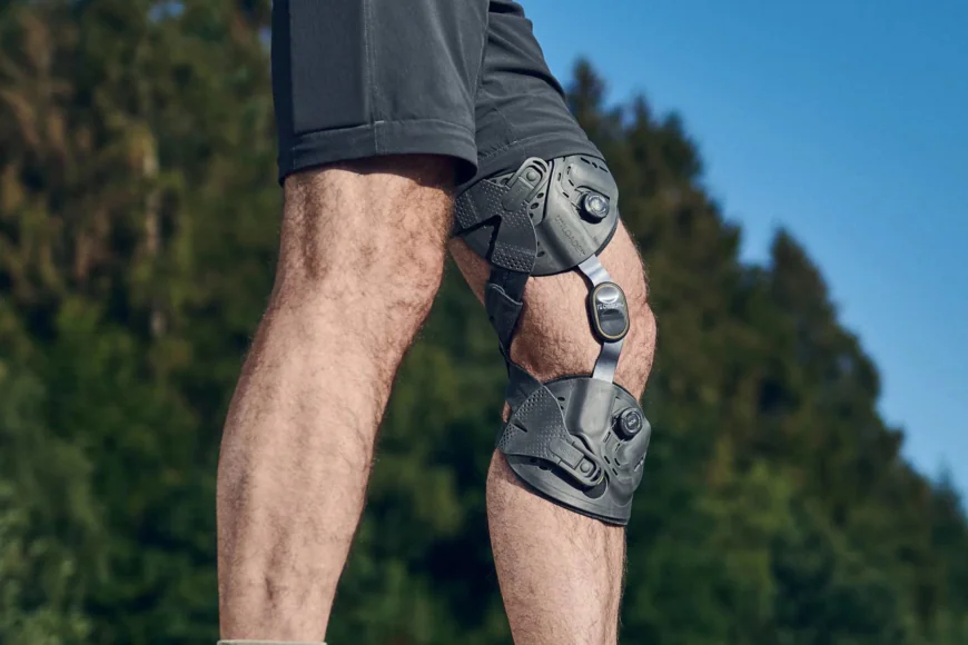 Hard Plastic Knee Brace: Complete Guide to Knee Brace for Hyperextension & Walking Knee Brace