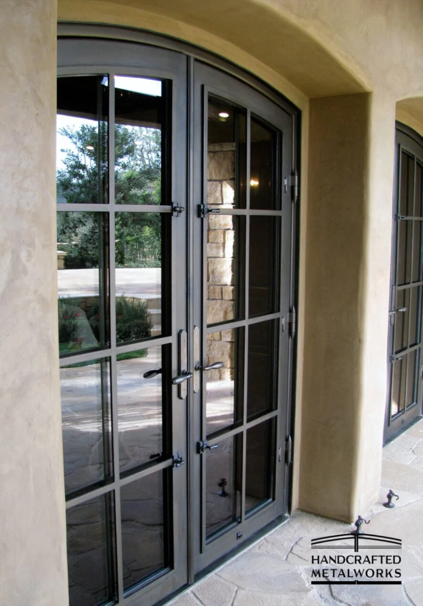 Why Custom Glass Gates Change Modern Homes More Than Expected