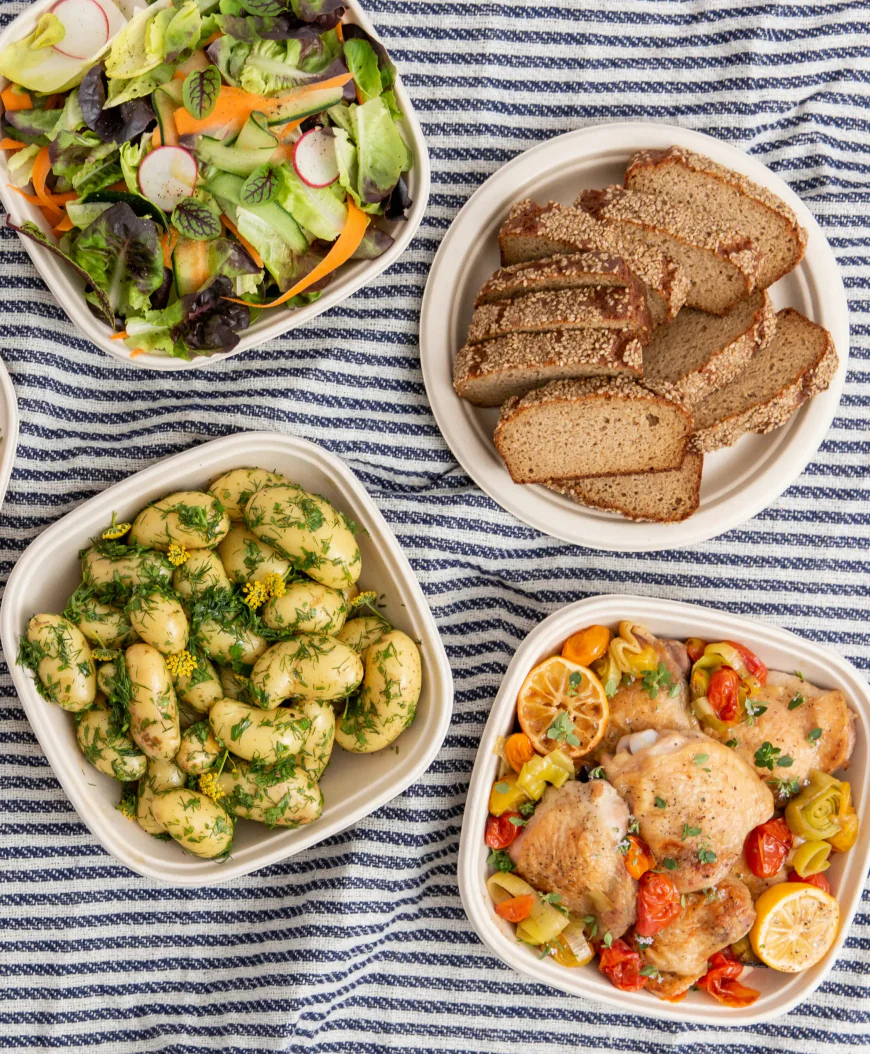 Why Weekly Food Delivery Services Are So Convenient Right Now