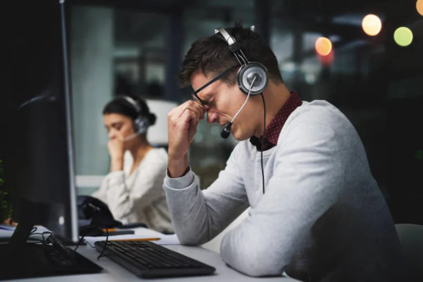 How After Hours Phone Service Can Boost Customer Loyalty