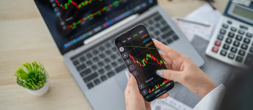 Online Trading Explained With Benefits, Risks, and Basic Requirements