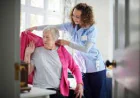 How Personal Care Helps Seniors Maintain Self-Esteem and Confidence