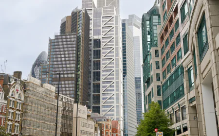 How a Commercial Property Loan Broker in the UK Should Add Value Beyond Lender Access