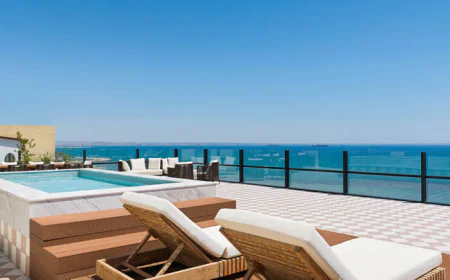 LUXURY SERVICED SUITES IN LARNACA 
