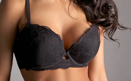 What is the safest age for a breast augmentation surgery