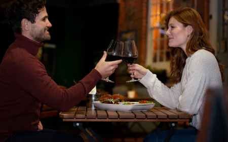 Why a Date Night Restaurant Bondi is Great for Midweek Escapes