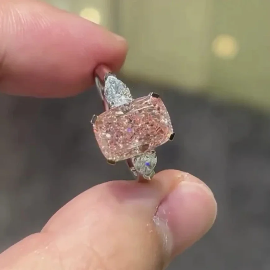 How Delicate Shades Bring a New Dimension to Jewelry Design
