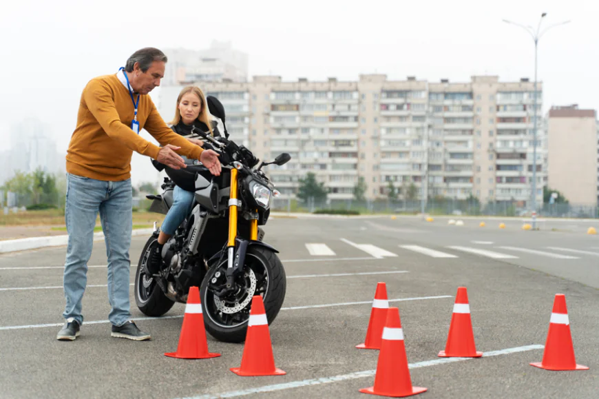 Motorcycle Training vs Self-Learning: Which Is Safer?