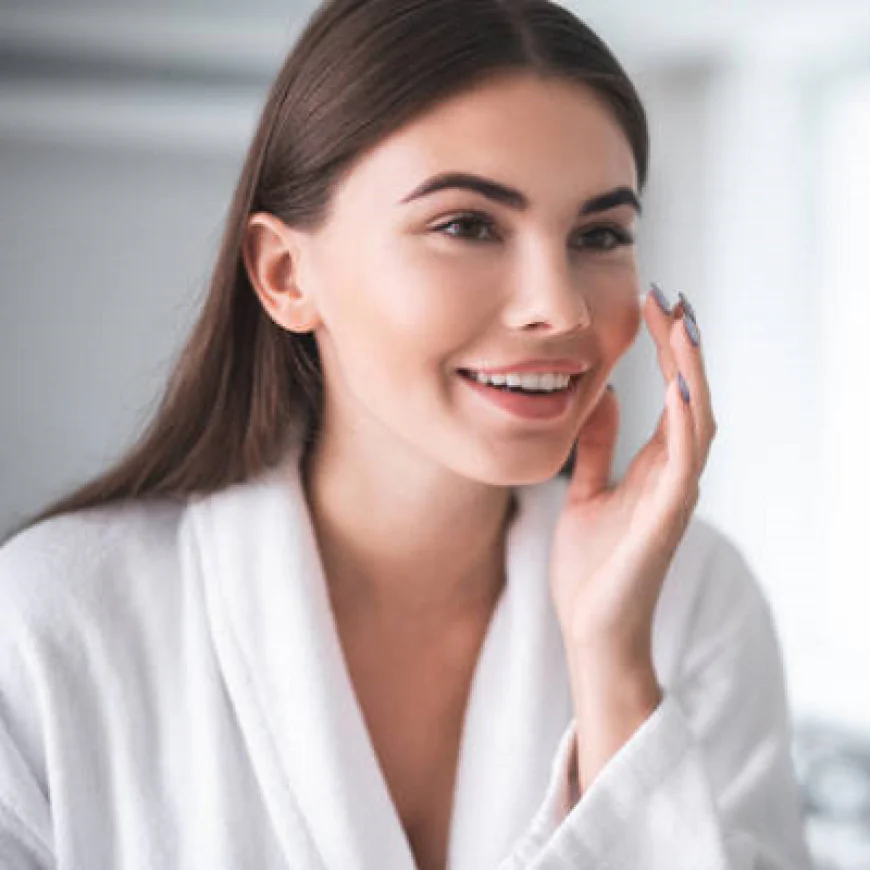 How Does Fine Lines and Wrinkles Removal Work?