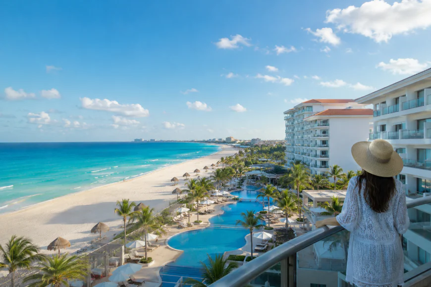 Why Staying at a Beachfront Hotel in Cancun Enhances Your Vacation Experience?