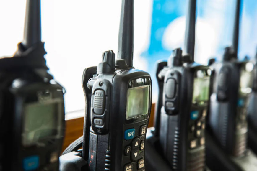 Motorola R7 Radio for Clear Business Communication