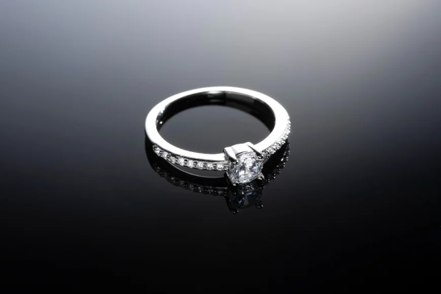 The Allure of Lab Grown Marquise Cut Engagement Rings: A Sustainable Option for Your Proposal