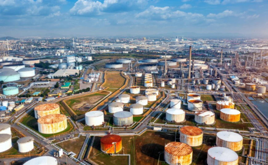 Strategic Outlook on the Oil and Gas Chemicals Market Growth and Development