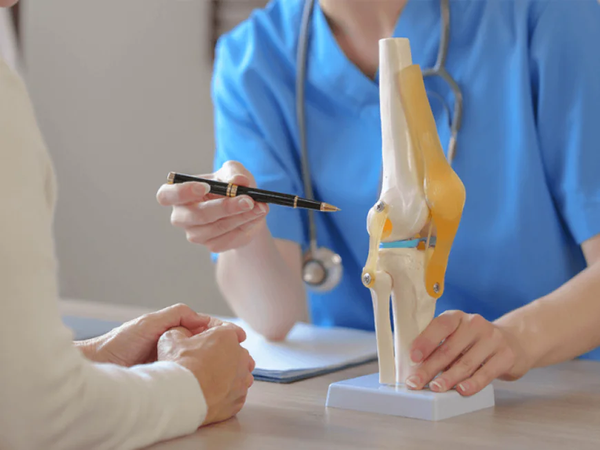 Knee Surgeon in Detroit: When to See a Specialist for knee surgeons in michigan