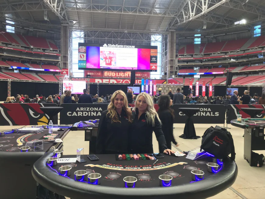 How Do Blackjack Dealers for Parties Compare to Casino Staff?
