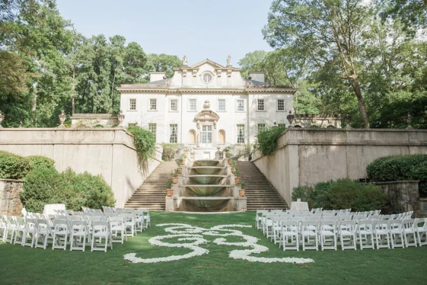 What to Ask Before Booking a Historic, Elegant Wedding Venue