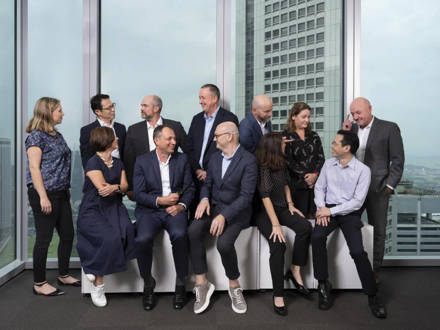 How a Toronto Corporate Photographer Helps Businesses Capture Professional Brand Stories