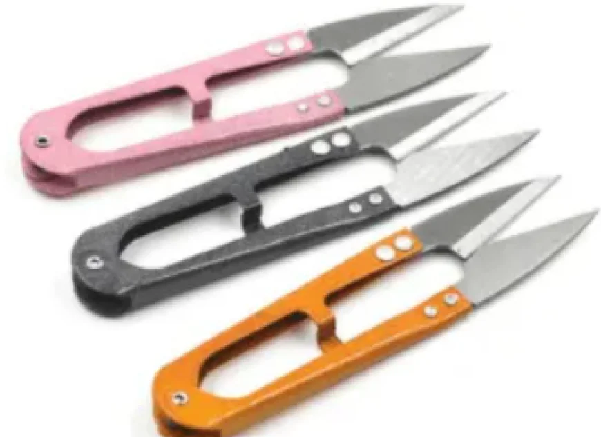 The Clone Conservatory: Choosing the Best Cannabis Pruning Scissors and Cannabis Trimming Scissors