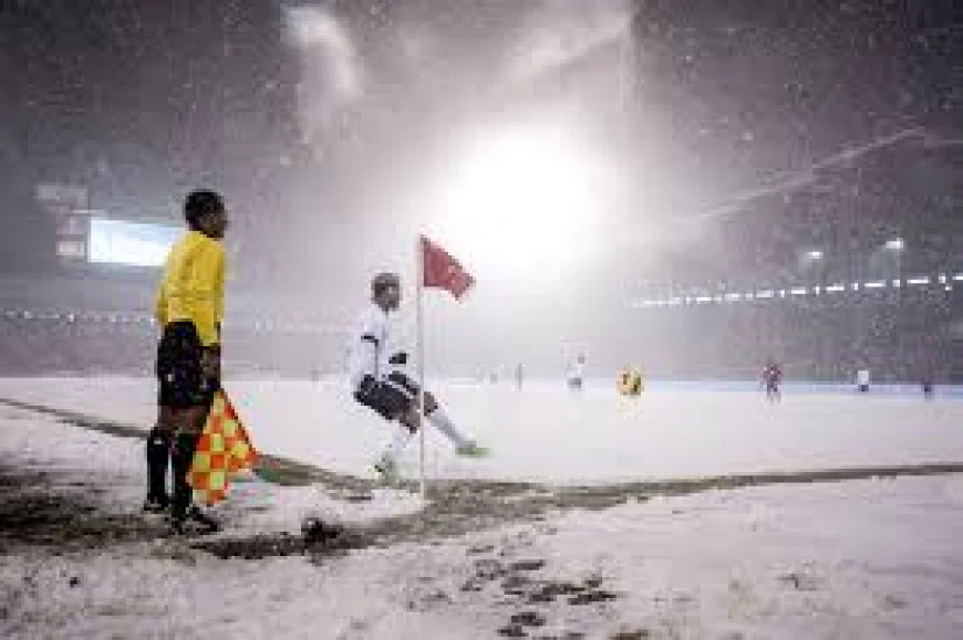 How Weather Changes Football Strategy