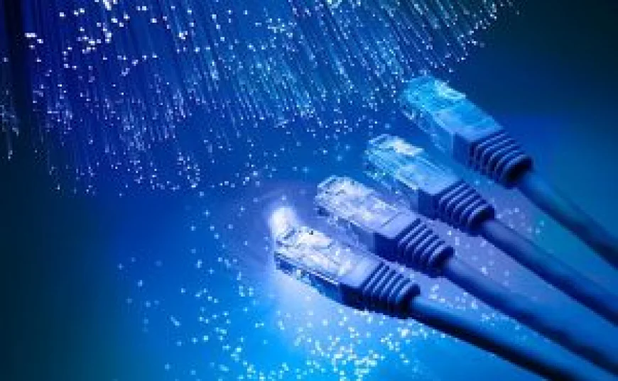 Business Fiber Optic Internet vs. Cable: What's the Difference?