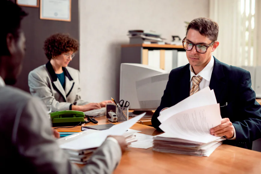 Why More People Are Turning to Legal Document Preparation Services Instead of Doing It Alone