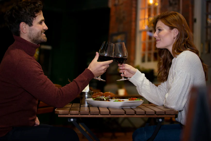 Why a Date Night Restaurant Bondi is Great for Midweek Escapes