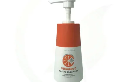 Vitamin C Foam Cleanser Guide: Benefits, Uses & Expert Tips