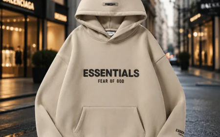 Essentials Clothing Fashion: The Perfect Blend of Comfort, Style, and Modern Streetwear